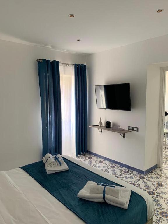 Mini Appartamenti Ballaro Rooms Palermo Bagian luar foto