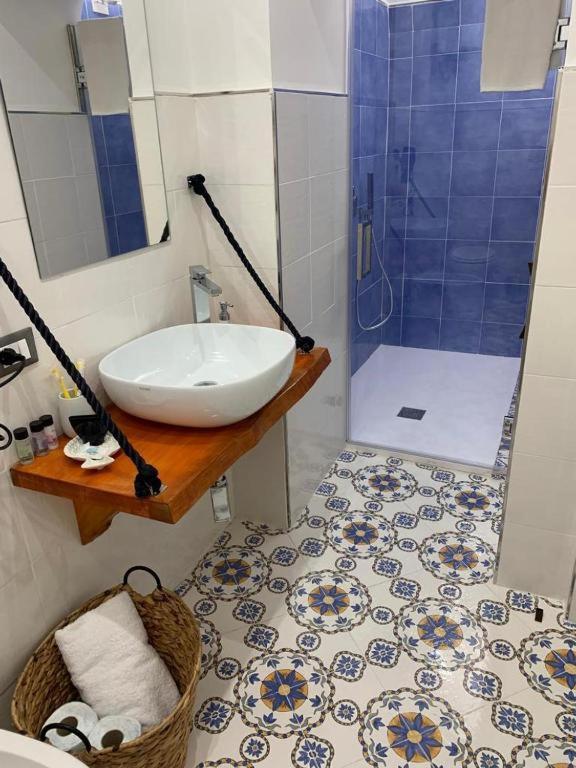Mini Appartamenti Ballaro Rooms Palermo Bagian luar foto